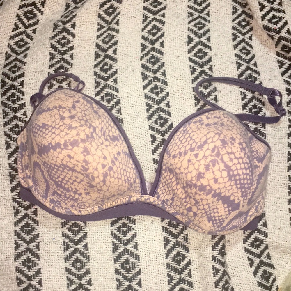 🆕🥂VICTORIA’S SECRET Bra 34C Snake Purple Nude